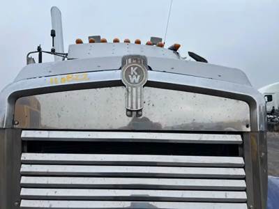 Kenworth W900 Grille