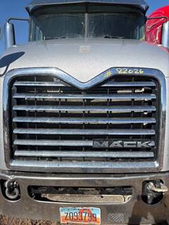 Used 2018 Mack Pinnacle CXU613 Grille Assembly, Plastic, Fits Mack CXU613