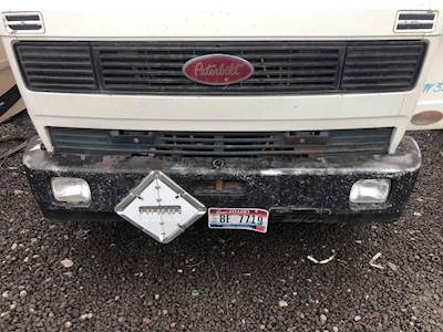 Peterbilt 200 Grille