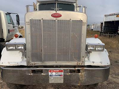 Peterbilt 359 Grille