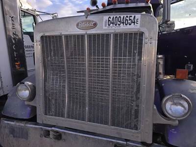 Peterbilt 359 Grille