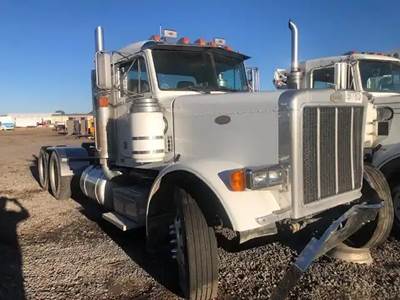 Peterbilt 379 Grille