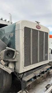 Peterbilt 379 Grille