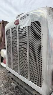Used 2020 Peterbilt 389 Grille Insert Assembly