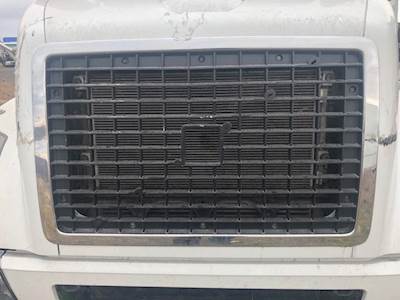 Volvo VNL Grille