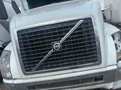 Volvo VNL Grille