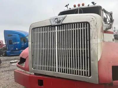 Western Star 5900 Grille