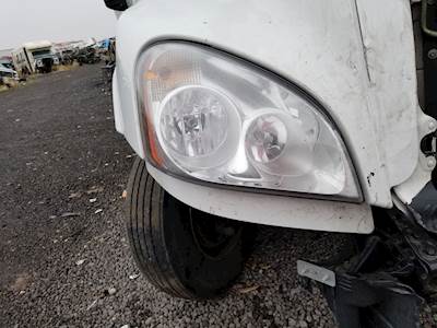 Freightliner Cascadia 125 Headlight Assembly