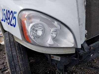 Freightliner Cascadia 125 Headlight Assembly