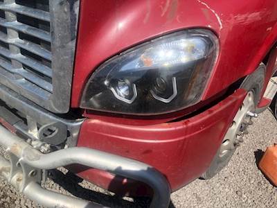 Freightliner Cascadia Headlight Assembly