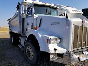 Kenworth T800 Headlight Assembly