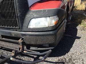 Volvo VNL Headlight Assembly