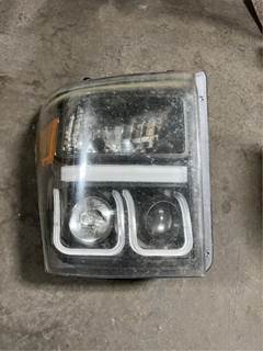 Ford F-350 Headlight Assembly for a 2015 Ford F350 SUPERDUTY