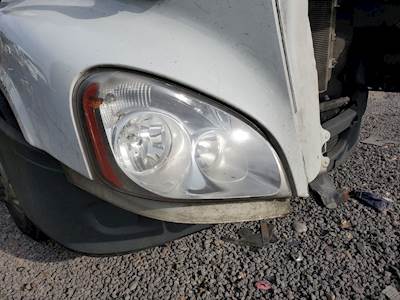 Freightliner Cascadia 125 Headlight Assembly