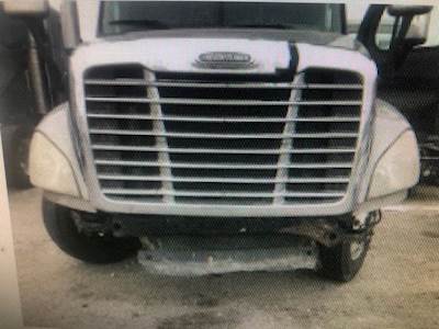 Freightliner Cascadia 125 Headlight Assembly