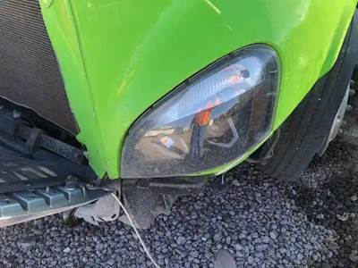 Freightliner Cascadia 125 Headlight Assembly