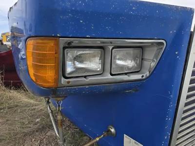 Freightliner FLD120 Headlight Assembly
