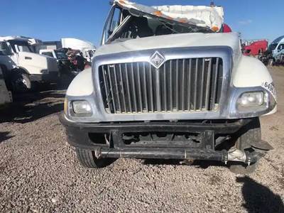 International 7400 Headlight Assembly