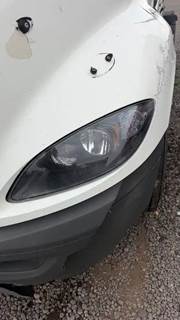 International RH613 Headlight Assembly