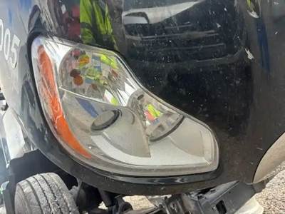 Kenworth T680 Headlight Assembly