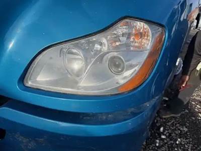 Kenworth T680 Headlight Assembly