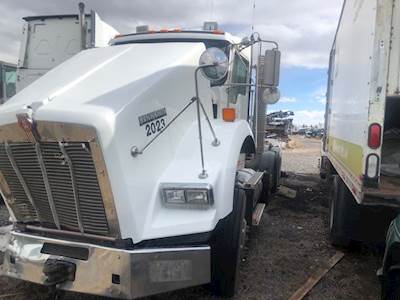Kenworth T800 Headlight Assembly
