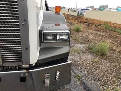Kenworth T800 Headlight Assembly