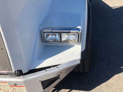 Kenworth T800 Headlight Assembly