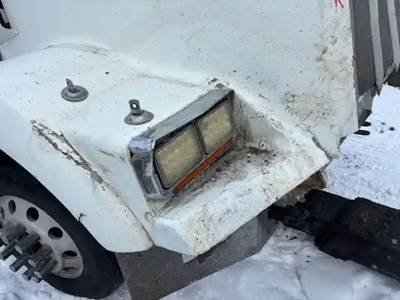 Kenworth T800 Headlight Assembly