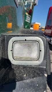Kenworth T800 Headlight Assembly
