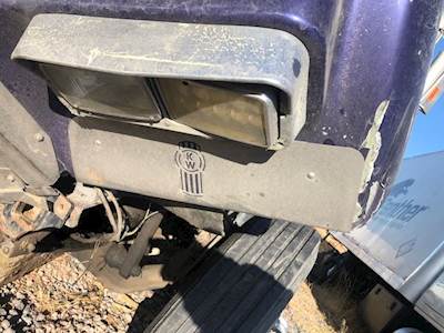 Kenworth W900 Headlight Assembly