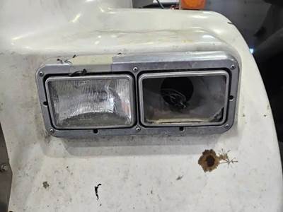 Kenworth W900 Headlight Assembly