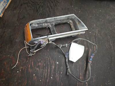 Peterbilt 377 Headlight Assembly