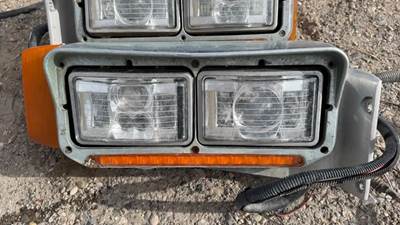 Peterbilt 379 Headlight Assembly
