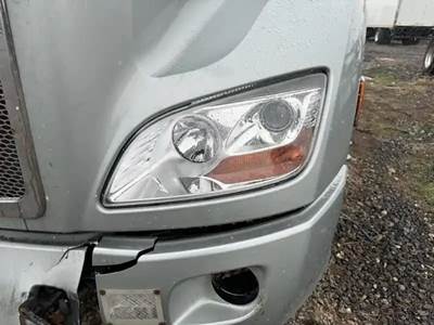 Peterbilt 579 Headlight Assembly