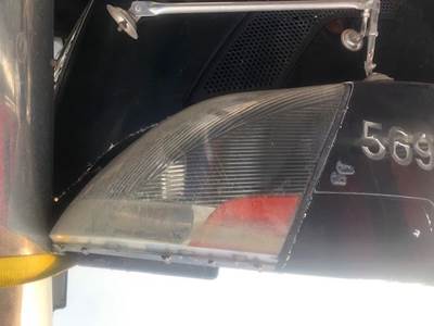 Volvo VNL Headlight Assembly