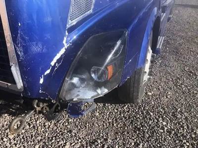 Volvo VNL Headlight Assembly