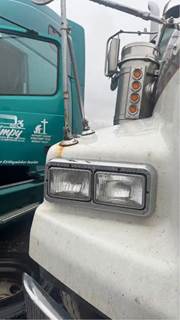 Western Star 4900SA Headlight Assembly for a 2014 Western Star 4900 SA