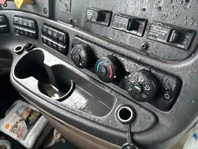 Freightliner Cascadia 125 Heater / AC Temp Control