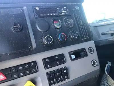 Freightliner Cascadia 126 Heater / AC Temp Control