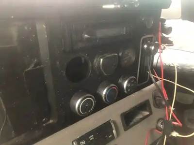 Freightliner Cascadia 126 Heater / AC Temp Control