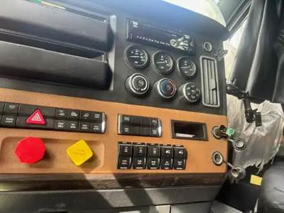 Freightliner Cascadia 126 Heater / AC Temp Control