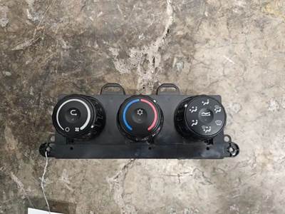 Freightliner Cascadia 126 Heater / AC Temp Control