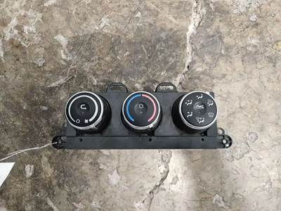 Freightliner Cascadia 126 Heater / AC Temp Control