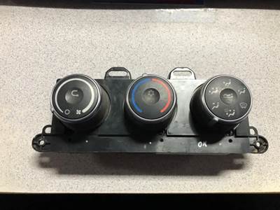 Freightliner Cascadia Heater / AC Temp Control for a 2018 Freightliner Cascadia 123