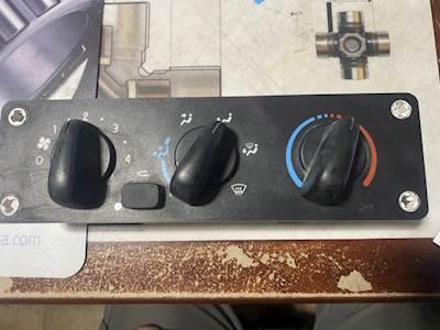 Freightliner M2 106 Heater / AC Temp Control