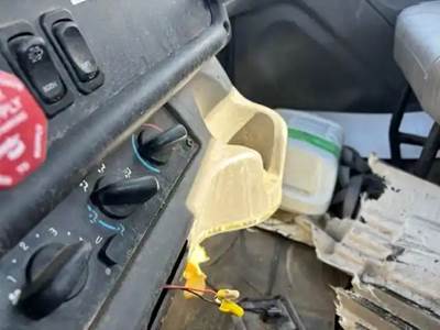 Freightliner M2 106 Heater / AC Temp Control