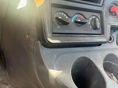 International LA617 Heater / AC Temp Control