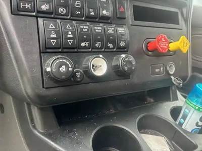 International LT625 Heater / AC Temp Control