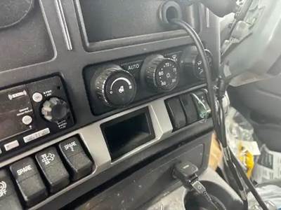 Kenworth T680 Heater / AC Temp Control